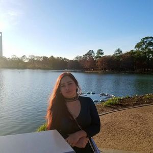 Meet your Posher, Vania